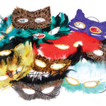 Masques de mascarade à plumes assortis (paquet de 12)